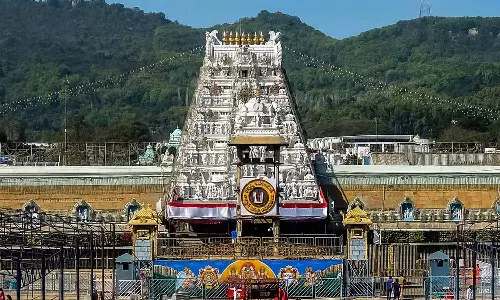 திருப்பதி தேவஸ்தான அறங்காவலர் குழு தலைவர் புதிதாக நியமிக்கப்படுகிறார்- அதிகாரிகள் ஆலோசனை