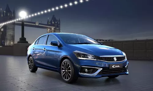 புதிய அம்சங்கள், டூயல் டோன் நிறங்களில் அறிமுகமான மாருதி சியாஸ்