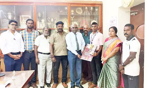 தேசிய அளவிலான சிலம்பம் போட்டி: திருச்செந்தூர் ஆதித்தனார் கல்லூரி மாணவர் சாதனை