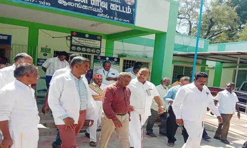 அரசு மருத்துவமனையில் கலெக்டர் திடீர் ஆய்வு