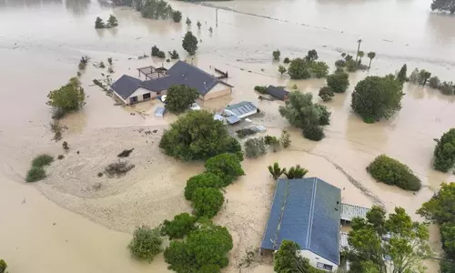 நியூசிலாந்தை தாக்கிய கேப்ரியல் புயல்: வெள்ளம், நிலச்சரிவில் சிக்கி 4 பேர் பலி