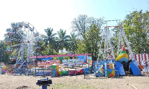 திண்டுக்கல் கோட்டை மாரியம்மன் கோவில் மாசிபெருந்திருவிழா இன்று தொடங்கியது நாளை பூத்தேர் ஊர்வலம்