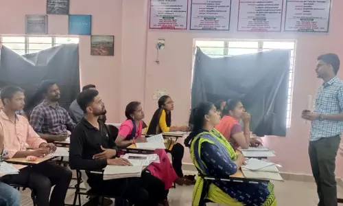 போட்டித் தேர்வுக்கான பயிற்சியாளர்கள் தேர்வு