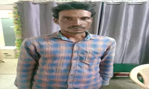 மாற்றுத்திறனாளி சிறுமியை பலாத்காரம் செய்ய முயற்சிதலைமறைவாக இருந்த தொழிலாளி கைதுஒரு ஆண்டுக்கு பிறகு சிக்கினார்.