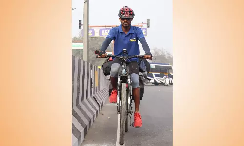 பிளாஸ்டிக் ஒழிப்பை வலியுறுத்தி வாலிபர் 50,000 கி.மீ. சைக்கிள் பயணம்