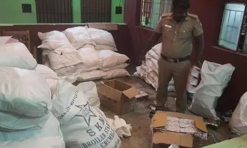 ரூ.8 லட்சம் மதிப்பிலான குட்கா, புகையிலை பறிமுதல்