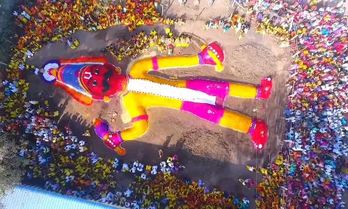 திரவுபதி அம்மன் கோவிலில் மகாபாரத பெருவிழா- துரியோதனன் படுகளம் காட்சி