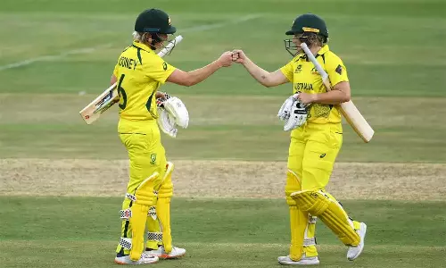 மூனே, ஹீலி அபார ஆட்டம்: 10 விக்கெட் வித்தியாசத்தில் இலங்கையை வென்றது ஆஸி.