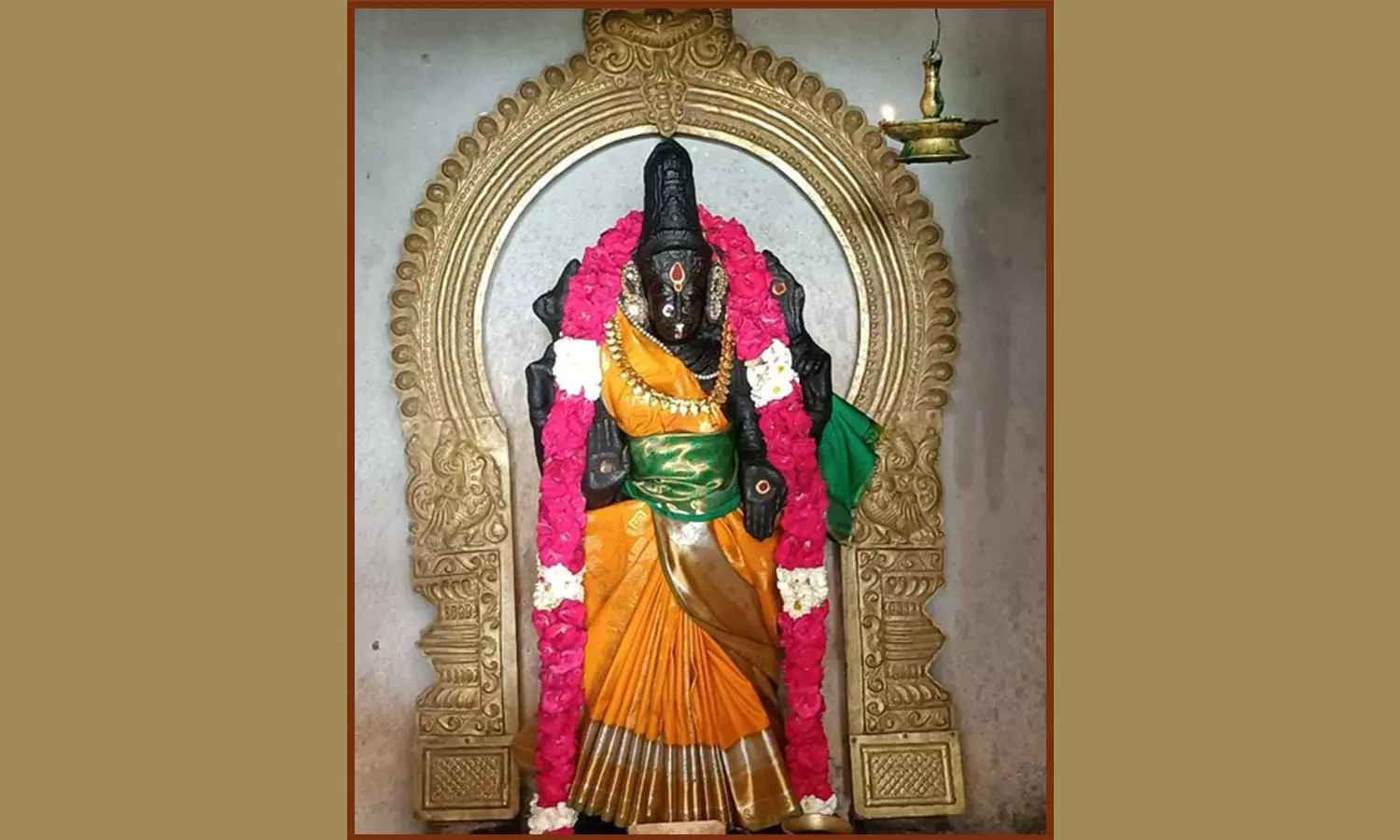 பெரியபாளையம் அருகே அடுத்தடுத்த மூன்று கோவில்களில் கொள்ளை- மர்ம நபர்களுக்கு போலீசார் வலை வீச்சு