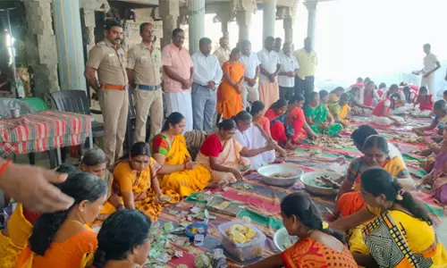 அர்த்தநாரீஸ்வரர் மலைக்கோவிலில் உண்டியல் காணிக்கை எண்ணும் பணி