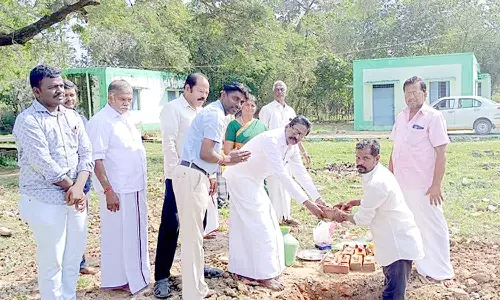 கால்நடை மருத்துவமனை கட்ட அடிக்கல் நாட்டு விழா