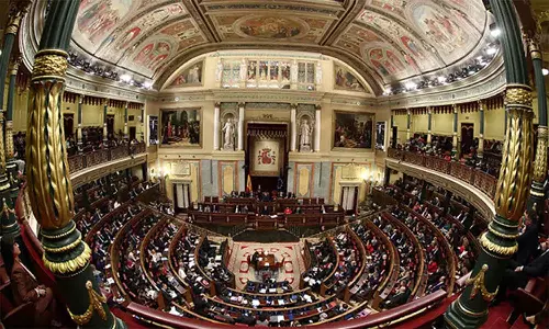 ஸ்பெயின் நாட்டில் பெண்களுக்கு மாதவிடாய் நாட்களில் சம்பளத்துடன் விடுப்பு- அரசு ஒப்புதல்