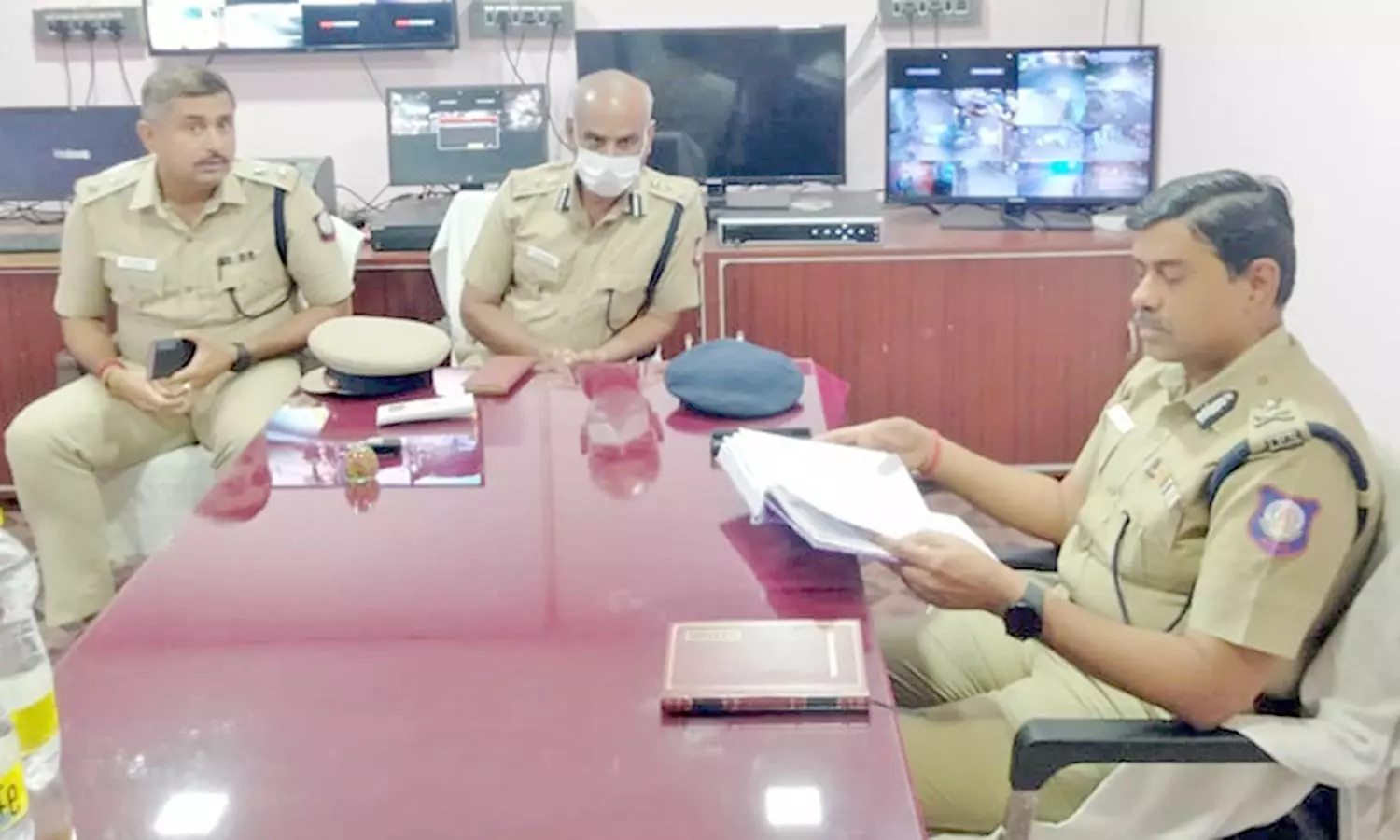 முத்துப்பேட்டை போலீஸ் நிலையத்தில் மண்டல ஐ.ஜி. ஆய்வு முத்துப்பேட்டை போலீஸ் நிலையத்தில் மண்டல ஐ.ஜி. ஆய்வு