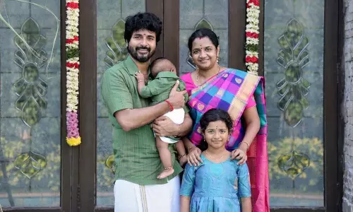 திருச்செந்தூர் சுப்பிரமணிய சுவாமி கோவிலில் தரிசனம் செய்த சிவகார்த்திகேயன்