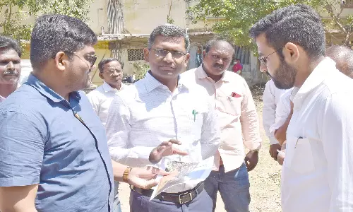 நாகர்கோவில் மாநகராட்சியில் குடிநீர், சுகாதார வசதிகள் குறித்து - கலெக்டர் ஸ்ரீதர் ஆய்வு