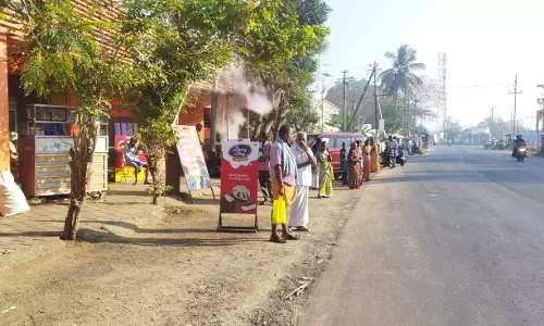 கணுவாய் பாளையம் பிரிவில் நிழற்குடை அமைக்கப்படுமா?