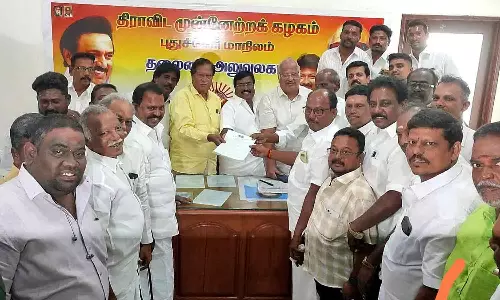 புதுவை தி.மு.க.வினர் வேட்பு மனு தாக்கல்