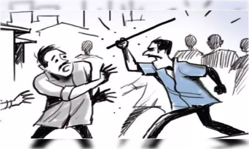 பெயிண்டருக்கு கத்தி வெட்டு