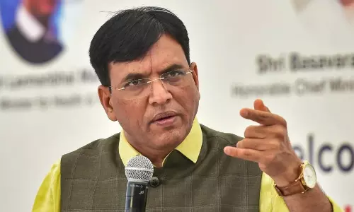 மோடியின் பொற்காலம் குறித்து எதிர்கால தலைமுறை படிக்கும்: மன்சுக் மாண்டவியா