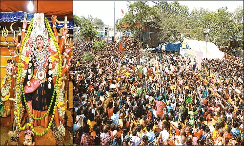 லட்சக்கணக்கான பக்தர்கள் கலந்து கொண்ட மேல்மலையனூர் அங்காளம்மன் கோவிலில் மயானக்கொள்ளை