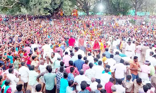 அங்காள பரமேஸ்வரி கோவிலில் மயானகொள்ளை விழா; திரளானோர் பங்கேற்பு