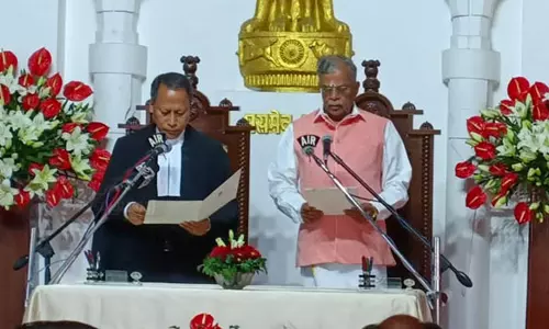 நாகாலாந்து கவர்னராக இல.கணேசன் பதவியேற்றார்