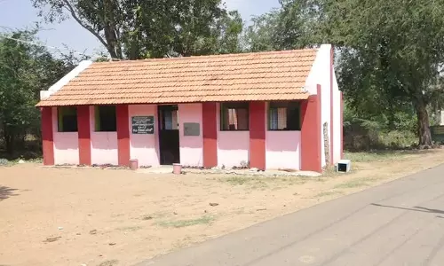 பள்ளி கட்டிடம் கட்ட இடம் கிடைக்காமல் வருவாய்த்துறை அதிகாரிகள் தவிப்பு