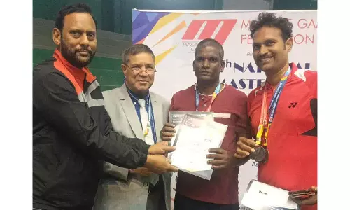 இறகுபந்து போட்டியில் புதுவை அணி வெள்ளிப்பதக்கம் வென்று சாதனை