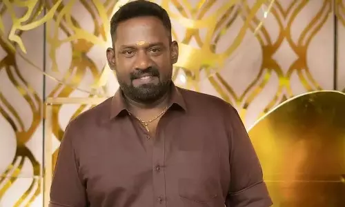 அனுமதியின்றி வளர்த்த கிளிகள்.. நடிகர் ரோபோ சங்கருக்கு அபராதம் விதிப்பு..