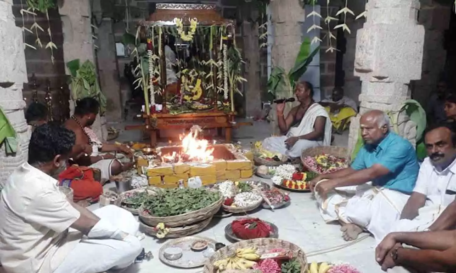 மடவளாகம் கபாலீஸ்வரர் கோவிலில் முப்பெரும் விழா - 30ஆயிரம் பக்தர்கள் தரிசனம்