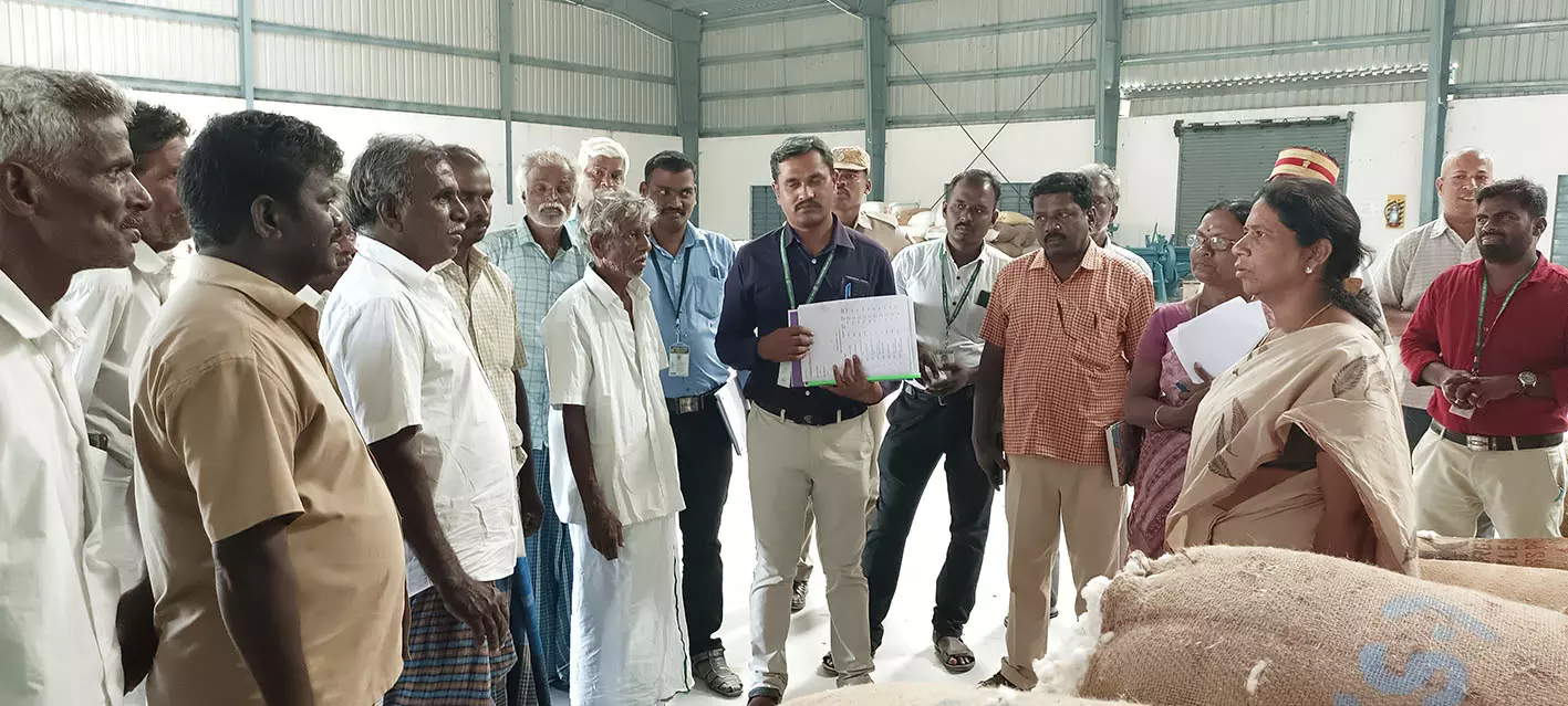 தேசிய மின்னணு வேளாண் சந்தை மையத்தில் கலெக்டர் ஆய்வு தேசிய மின்னணு வேளாண் சந்தை மையத்தில் கலெக்டர் ஆய்வு