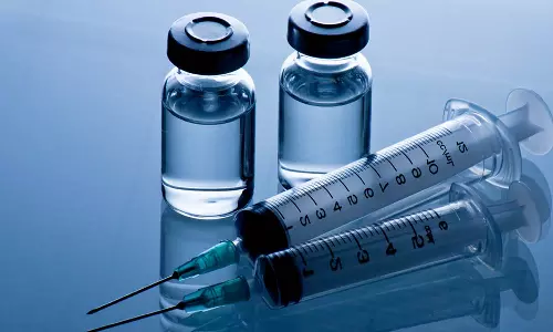 பள்ளி மாணவிகளுக்கு புற்றுநோய் தடுப்பூசி  செலுத்துவது குறித்து ஆலோசனை