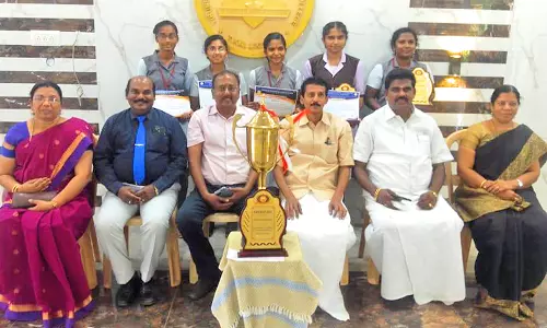 வினாடி-வினா போட்டியில் நெல்லை தட்சணமாற நாடார் சங்க கல்லூரி மாணவிகள் சாதனை