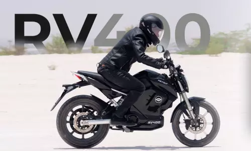 ரெவோல்ட் RV400 எலெக்ட்ரிக் பைக் முன்பதிவு மீண்டும் துவக்கம்