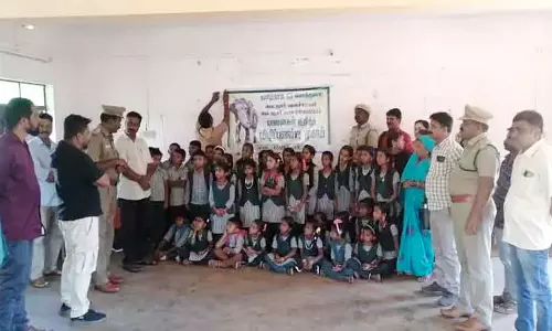 யானைகள் குறித்து ஆதிவாசி மக்களுக்கு விழிப்புணர்வு