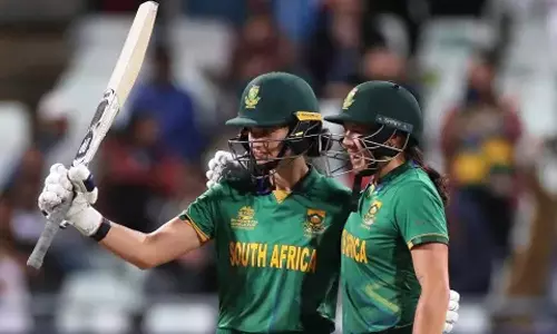 10 விக்கெட் வித்தியாசத்தில் வங்காளதேசத்தை வீழ்த்தி அரையிறுதியில் நுழைந்தது தென் ஆப்பிரிக்கா