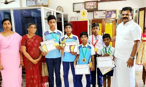 ஸ்கேட்டிங் ரேஸ் போட்டிகளில் சாதனை