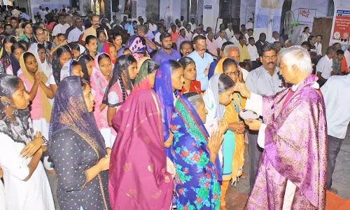 நெல்லையில் சிறப்பு வழிபாடு : கிறிஸ்தவர்களின் 40 நாட்கள் தவக்காலம் தொடங்கியது