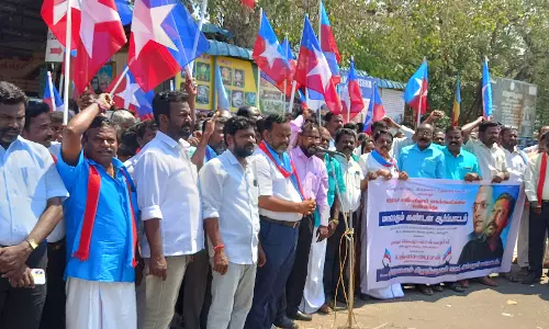 அரியலூரில் விடுதலை சிறுத்தை கட்சியினர் ஆர்ப்பாட்டம்