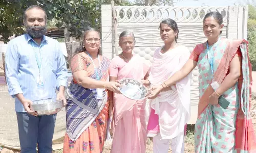 பாரம்பரிய சிக்கு கோலம் மூலம் விழிப்புணர்வு நிகழ்ச்சி