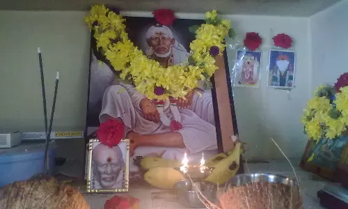 சாய்பாபாவுக்கு 9 வியாழக்கிழமை விரதம் இருந்து உணவு தானம் கொடுத்தால்...