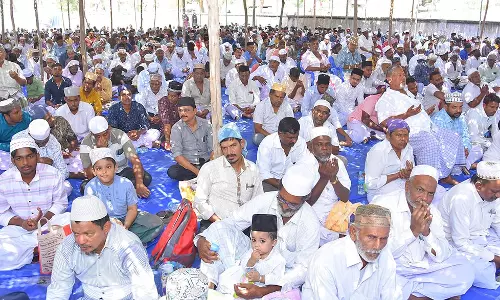 உலக மக்கள் நலன் வேண்டி காயல்பட்டினத்தில்  இஸ்லாமிய கூட்டு பிரார்த்தனை