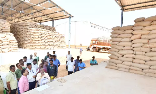 அரிசி ஆலையில் பாதுகாப்பாக வைக்கப்பட்டுள்ள 2 ஆயிரம் மெட்ரிக் டன் நெல்