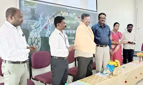 புத்தூரில் அரசு கலை கல்லூரியில் வணிகவியல் மன்றம் விழா