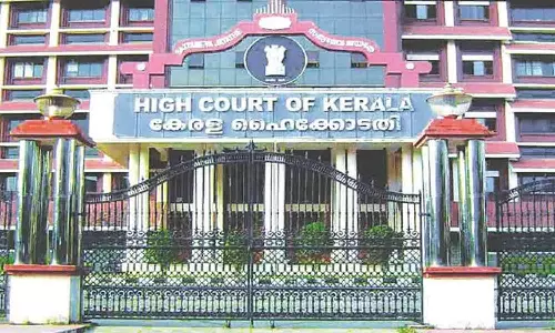 நடிகர் மோகன்லால் மீதான வழக்கை 6 மாதத்தில் விசாரித்து நடவடிக்கை எடுக்க வேண்டும்- கேரள ஐகோர்ட்டு உத்தரவு