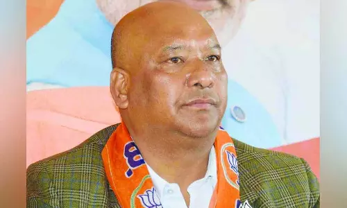 மாட்டிறைச்சி சாப்பிடுவதை யாராலும் தடுக்க முடியாது- நானும் அதை சாப்பிடுகிறேன்: மேகாலயா பாஜக தலைவர்