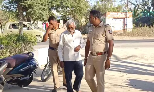 10 வருடங்களுக்கு மேலாக மருத்துவம் பார்த்த போலி டாக்டர்