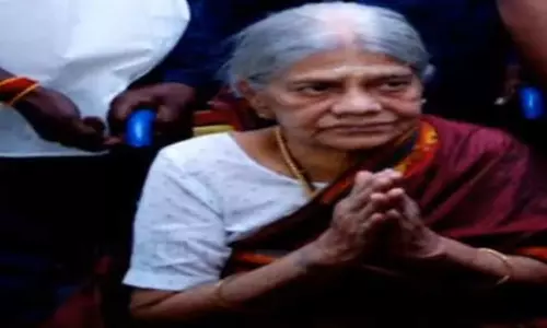 ஓ.பன்னீர்செல்வத்தின் தாயார் பழனியம்மாள் காலமானார்