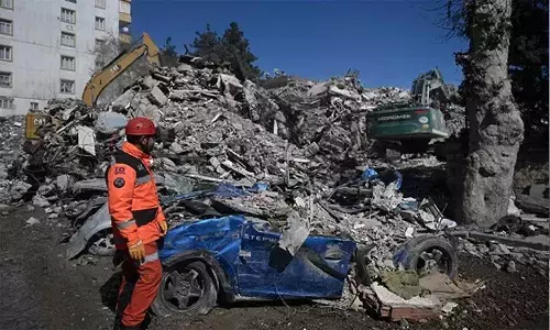 துருக்கி, சிரியா நிலநடுக்க பலி எண்ணிக்கை 50 ஆயிரத்தைத் தாண்டியது