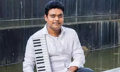 நடிகர் விக்ரம் பட பணியில் தீவிரம் காட்டும் ஹாரிஸ் ஜெயராஜ்